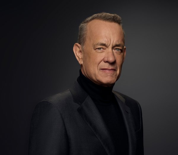 TOM HANKS