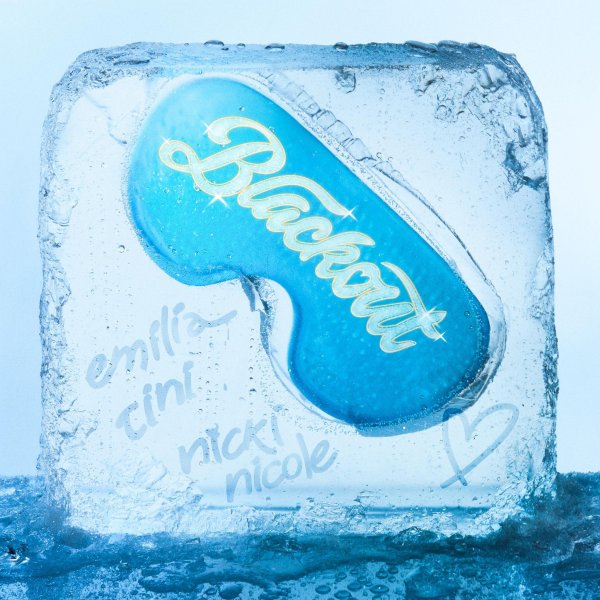 Emilia Tini y Nicki Nicole