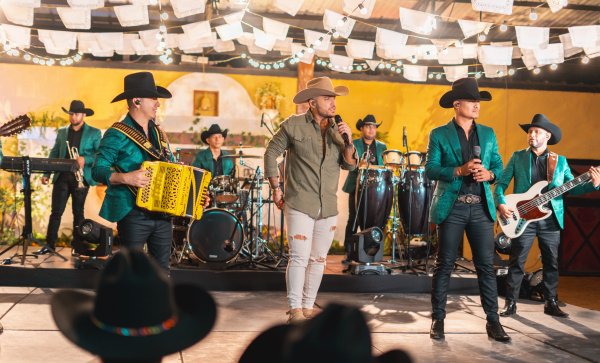 Grupo Dominio Jessi Uribe