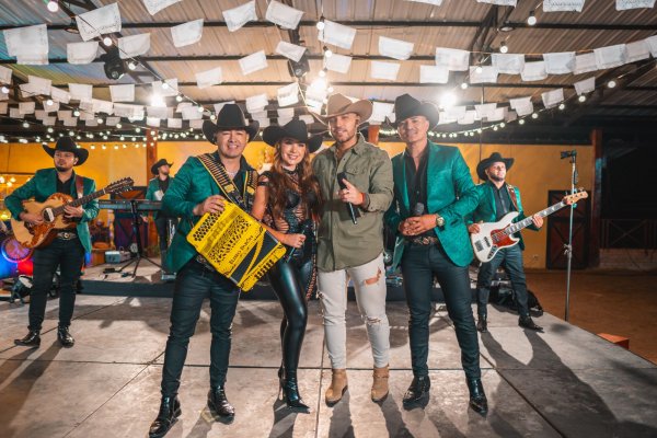 Jessi Uribe Paola Jara