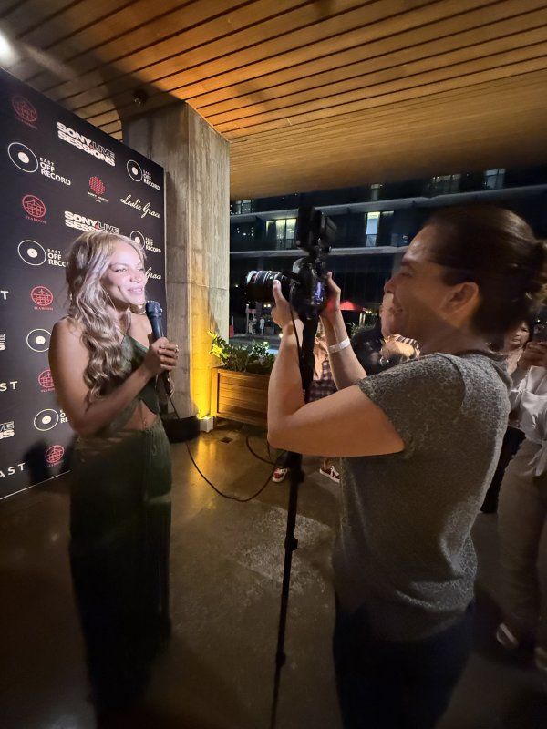 Leslie Grace en Miami presentando Ayayay