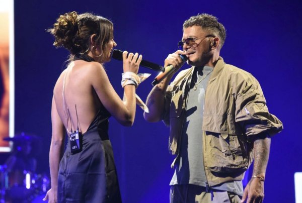Alejandro Sanz y Mafalda Cardenal