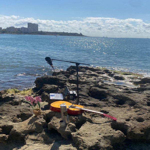 Tere Priore Amor a Mano